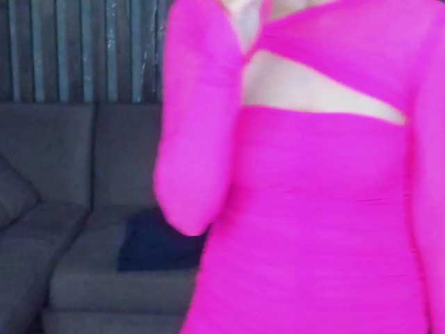 livia-shy online