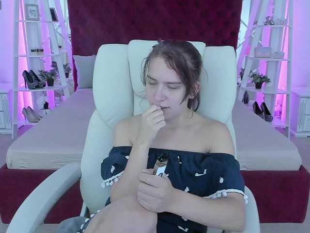 Livia-Shy live cam on BongaCams