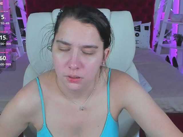 Livia-Shy live cam on BongaCams
