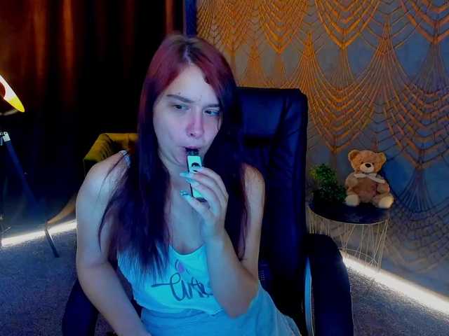 Livia-Shy live cam on BongaCams