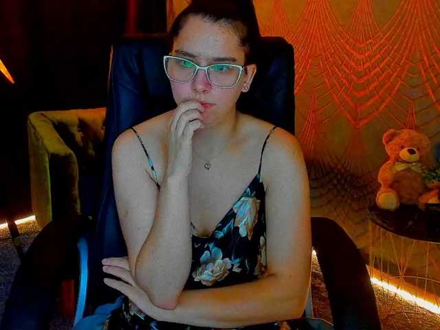 Livia-Shy live cam on BongaCams