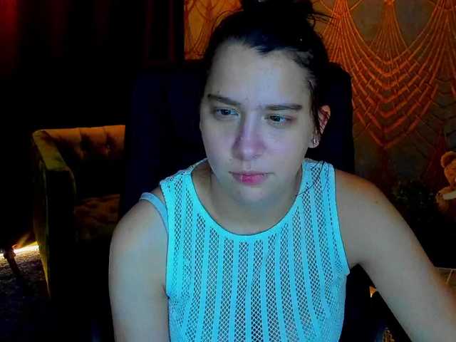 Livia-Shy live cam preview