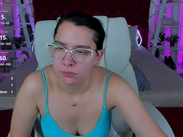 Livia-Shy live cam on BongaCams
