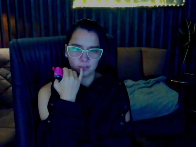 Livia-Shy