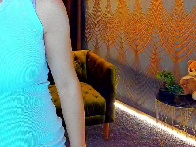 Livia-Shy