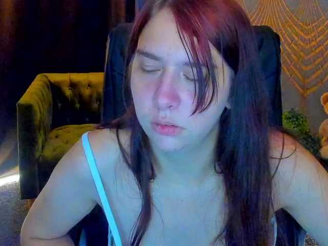 Livia-Shy live cam