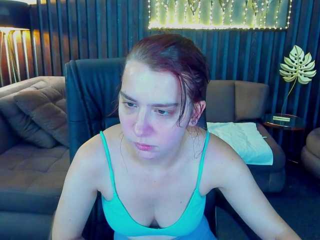 Livia-Shy live cam on BongaCams