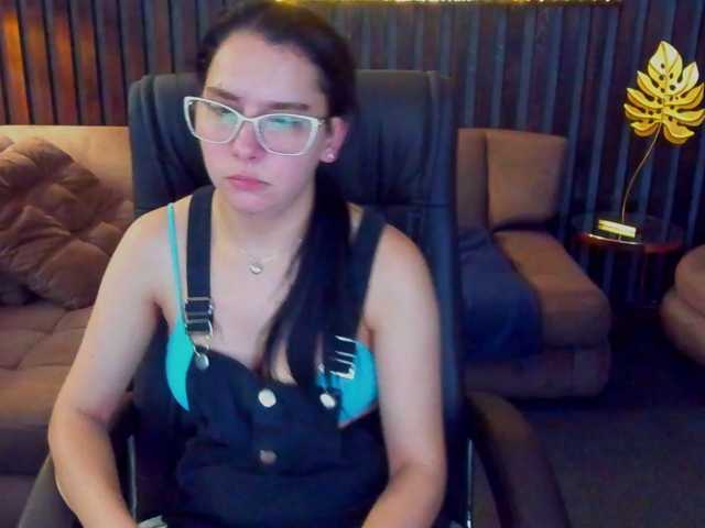 Livia-Shy live cam on BongaCams