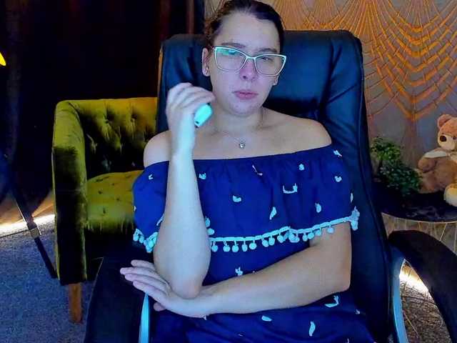Livia-Shy