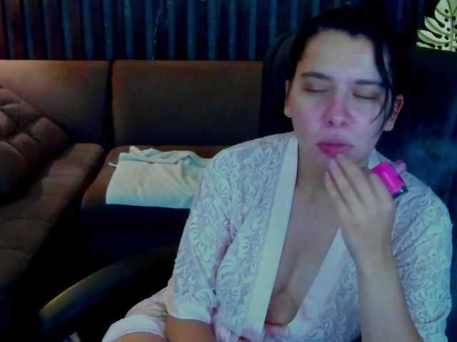Livia-Shy live cam on BongaCams