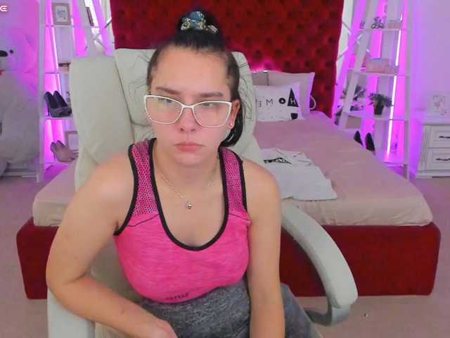 Livia-Shy live cam on BongaCams