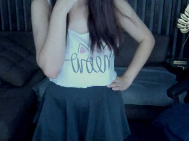 Livia-Shy live cam on BongaCams