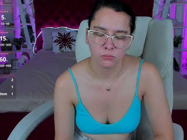 Livia-Shy live cam on BongaCams