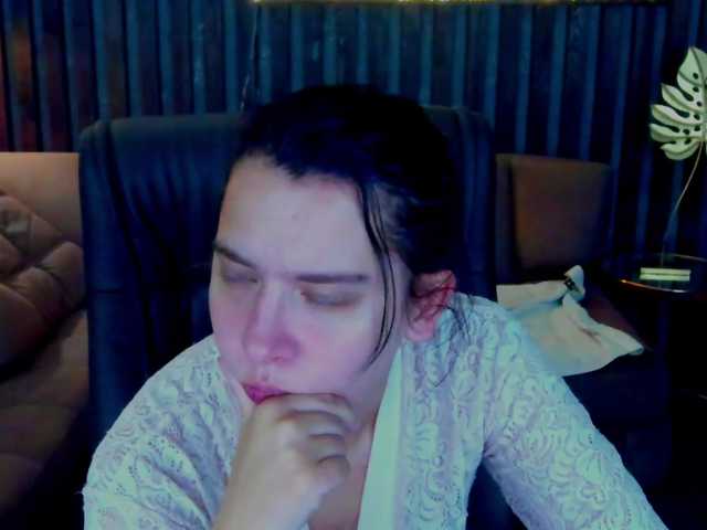 Livia-Shy live cam on BongaCams