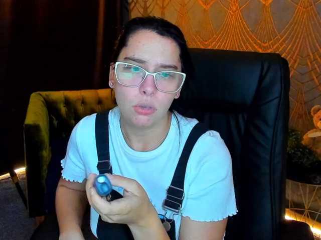 Livia-Shy