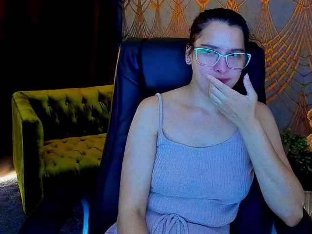 Livia-Shy live cam on BongaCams