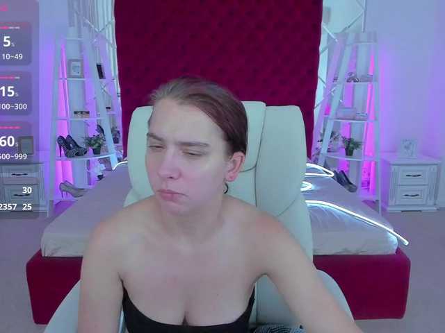 Livia-Shy live cam on BongaCams