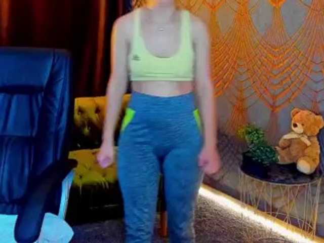 Livia-Shy live cam on BongaCams