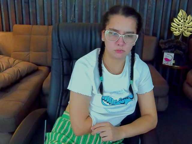 Livia-Shy