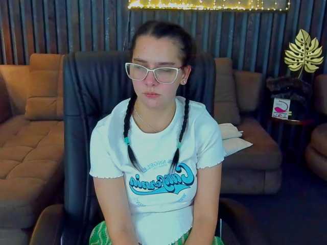 Livia-Shy