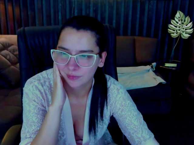 Livia-Shy live cam on BongaCams
