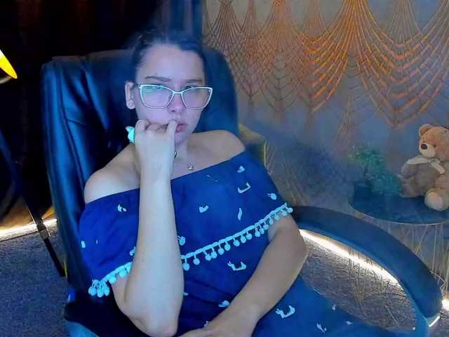 Livia-Shy live cam on BongaCams