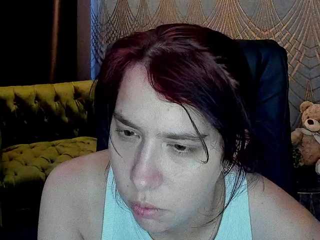 Livia-Shy live cam on BongaCams