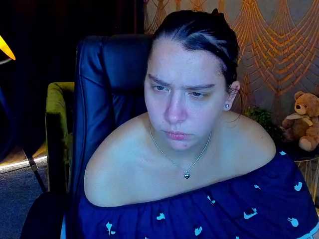 Livia-Shy live cam on BongaCams