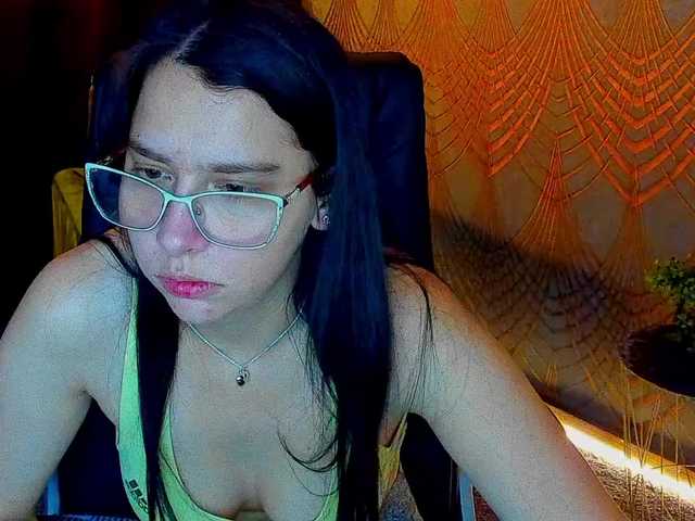 Livia-Shy live cam on BongaCams