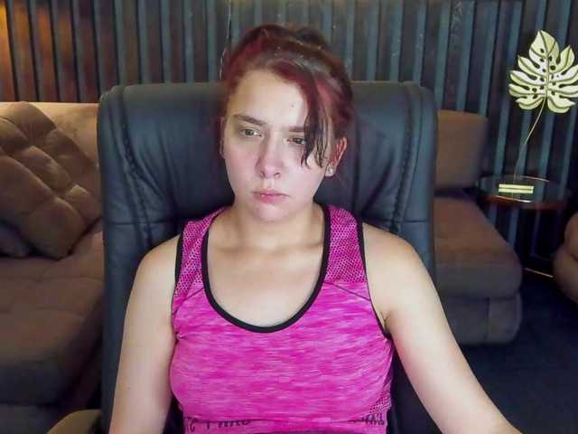 Livia-Shy live cam on BongaCams