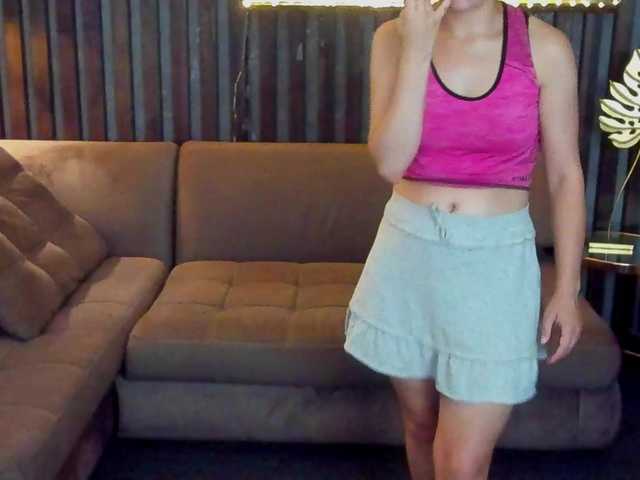 Livia-Shy live cam on BongaCams