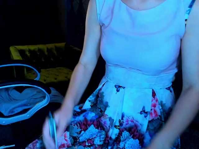 Livia-Shy live cam on BongaCams