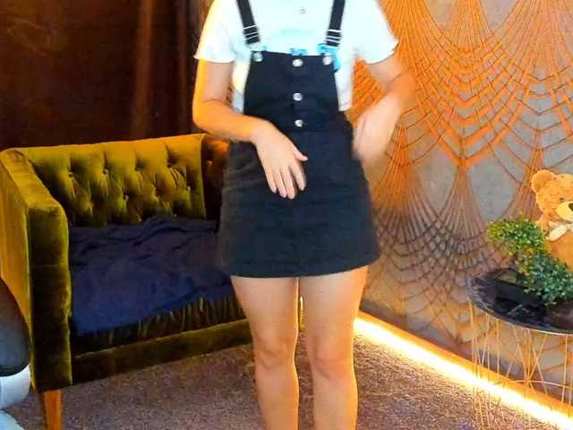 Livia-Shy live cam on BongaCams