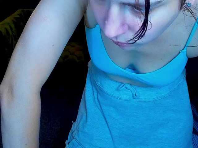 Livia-Shy live cam on BongaCams
