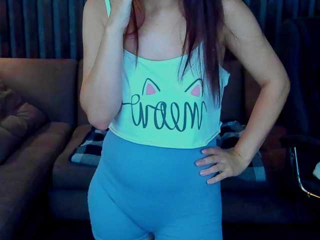 Livia-Shy live cam on BongaCams