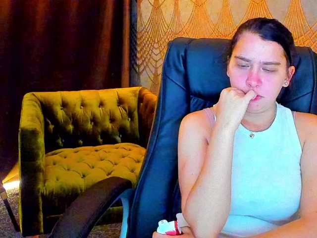 Livia-Shy live cam on BongaCams