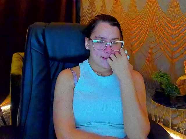Livia-Shy live cam on BongaCams