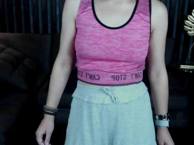 Livia-Shy live cam on BongaCams