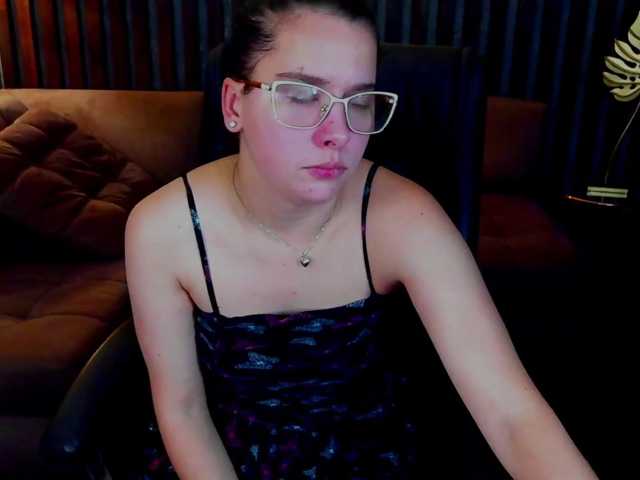 Livia-Shy live cam on BongaCams