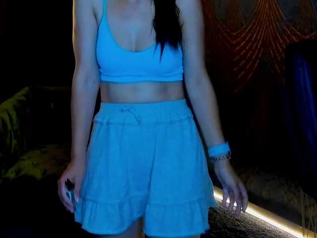 Livia-Shy live cam on BongaCams