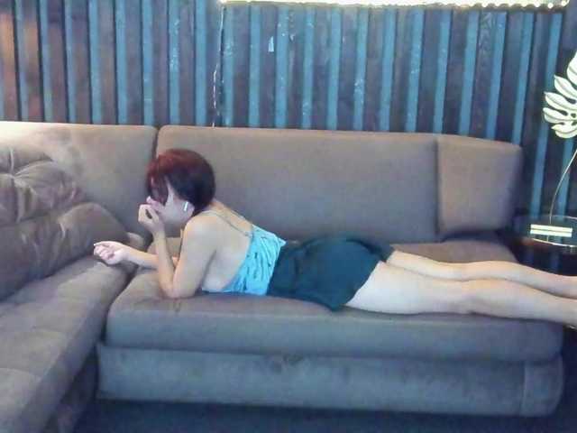 Livia-Shy live cam on BongaCams
