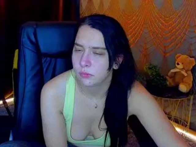 Livia-Shy live cam on BongaCams