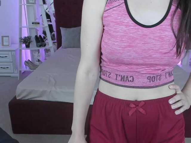 Livia-Shy live cam on BongaCams