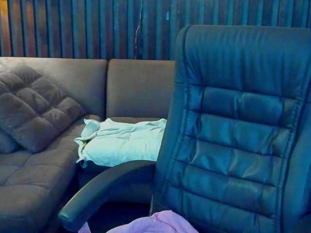 Livia-Shy live cam on BongaCams