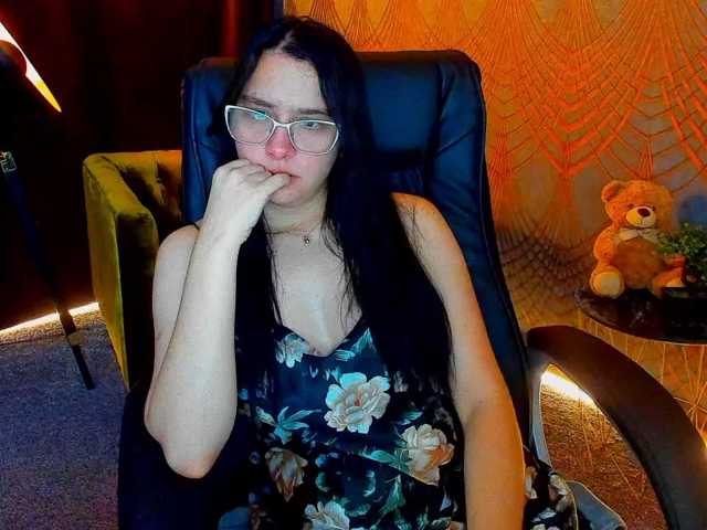 Livia-Shy live cam on BongaCams