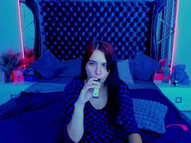 Livia-Shy canlı kamera: BongaCams