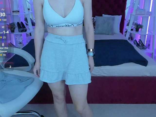 Livia-Shy live webcam show