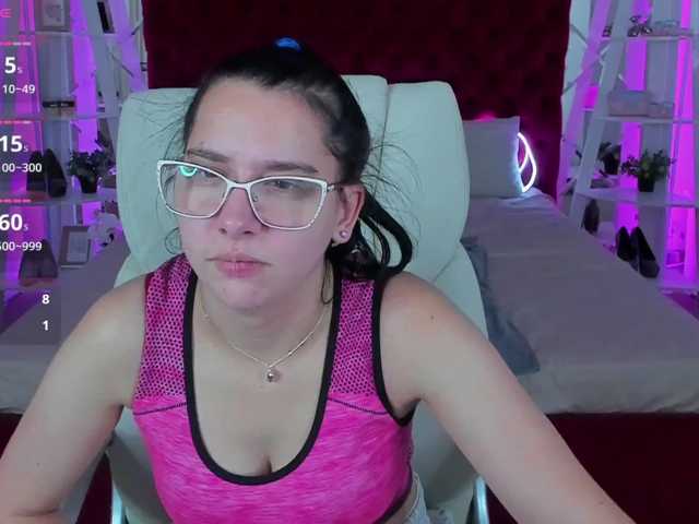 Livia-Shy live cam on BongaCams