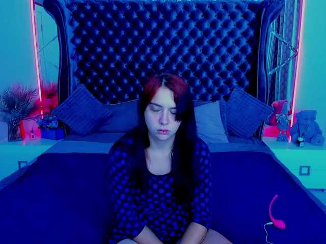 Livia-Shy live cam on BongaCams