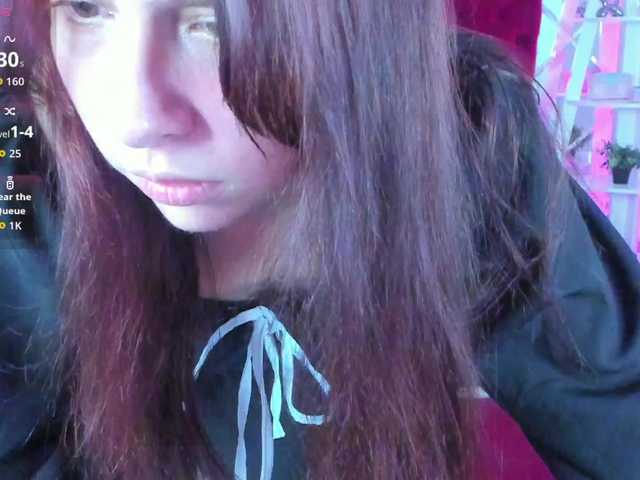 Livia-Shy live cam on BongaCams